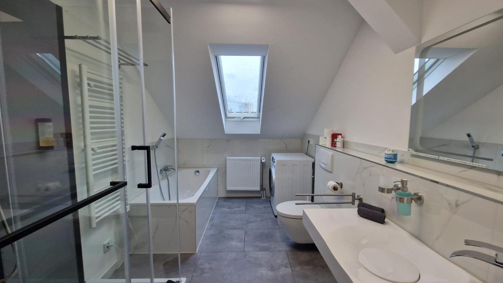 Auszeit2 Erfurt - Stilvolle Dachwohnung Mit Parkplatz - Zentrumsnah Ngoại thất bức ảnh