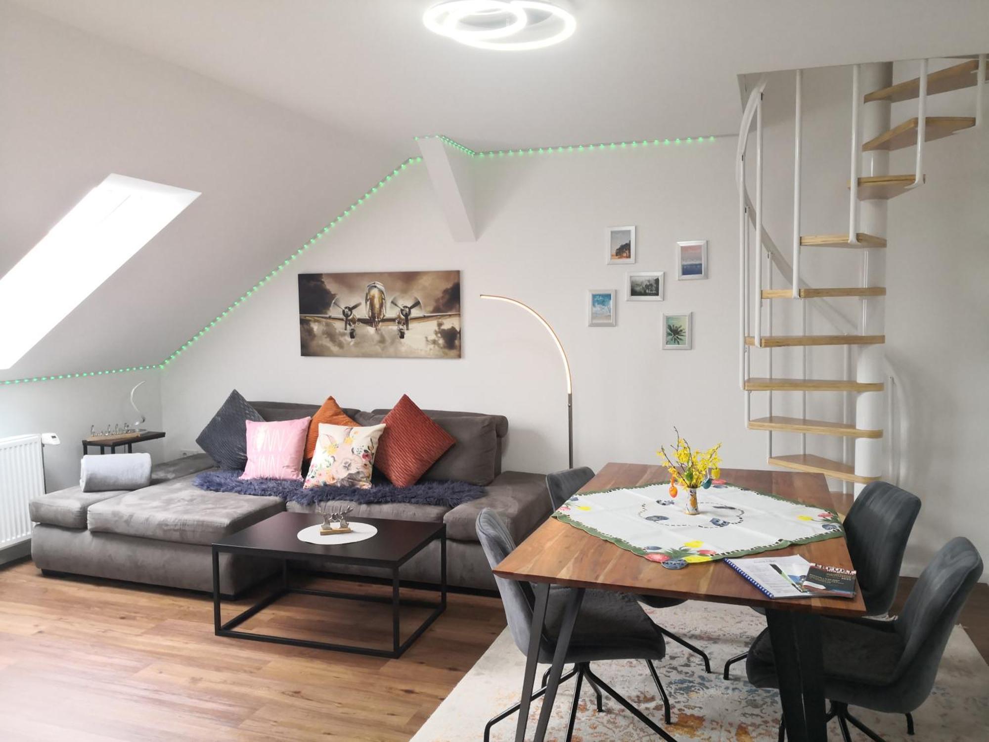 Auszeit2 Erfurt - Stilvolle Dachwohnung Mit Parkplatz - Zentrumsnah Ngoại thất bức ảnh