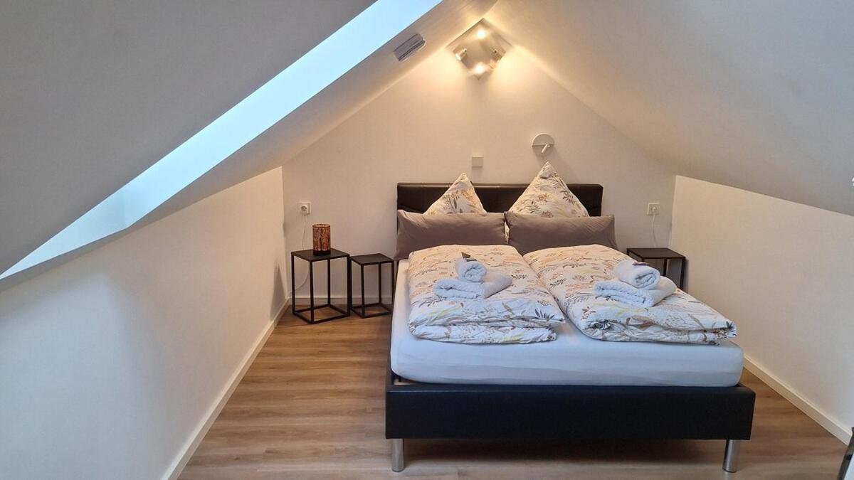 Auszeit2 Erfurt - Stilvolle Dachwohnung Mit Parkplatz - Zentrumsnah Ngoại thất bức ảnh
